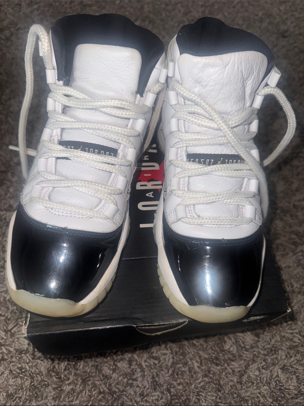 Jordan Air Jordan 11 Retro (GS) White Metallic Gold Black